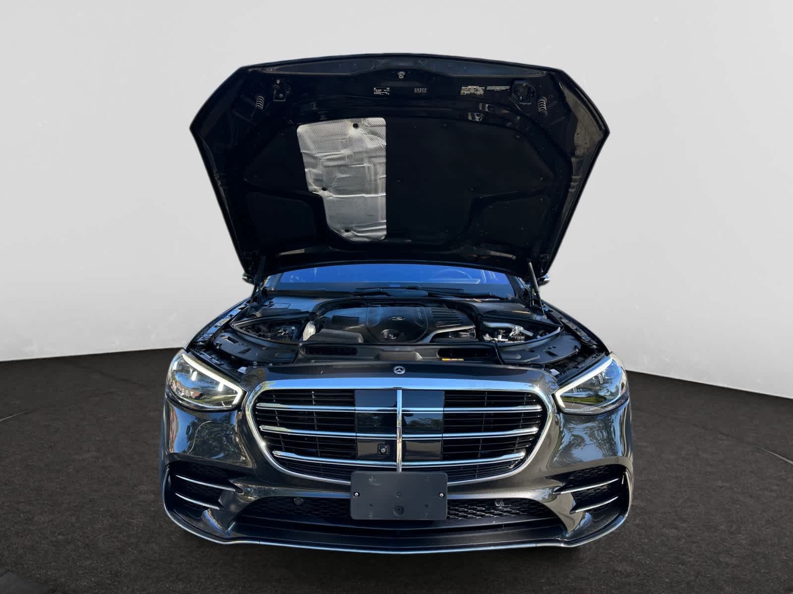 used 2022 Mercedes-Benz S-Class car, priced at $55,998