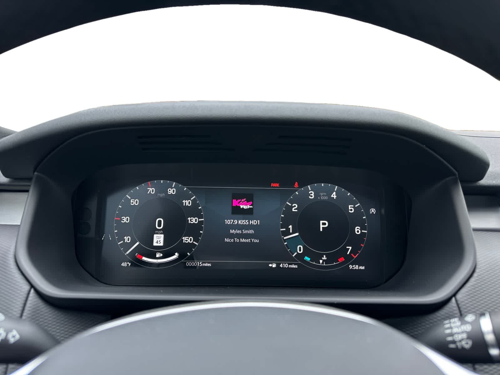 new 2026 Land Rover Discovery car, priced at $74,436