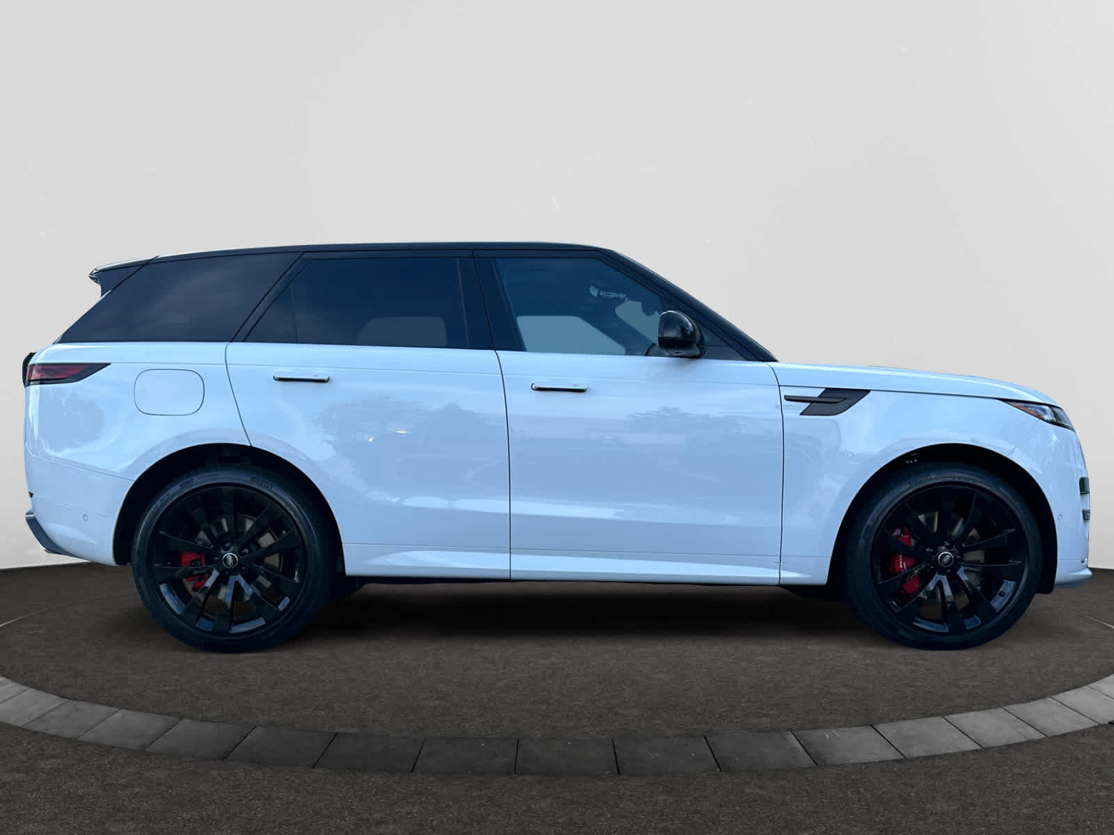 new 2025 Land Rover Range Rover Sport car, priced at $124,085