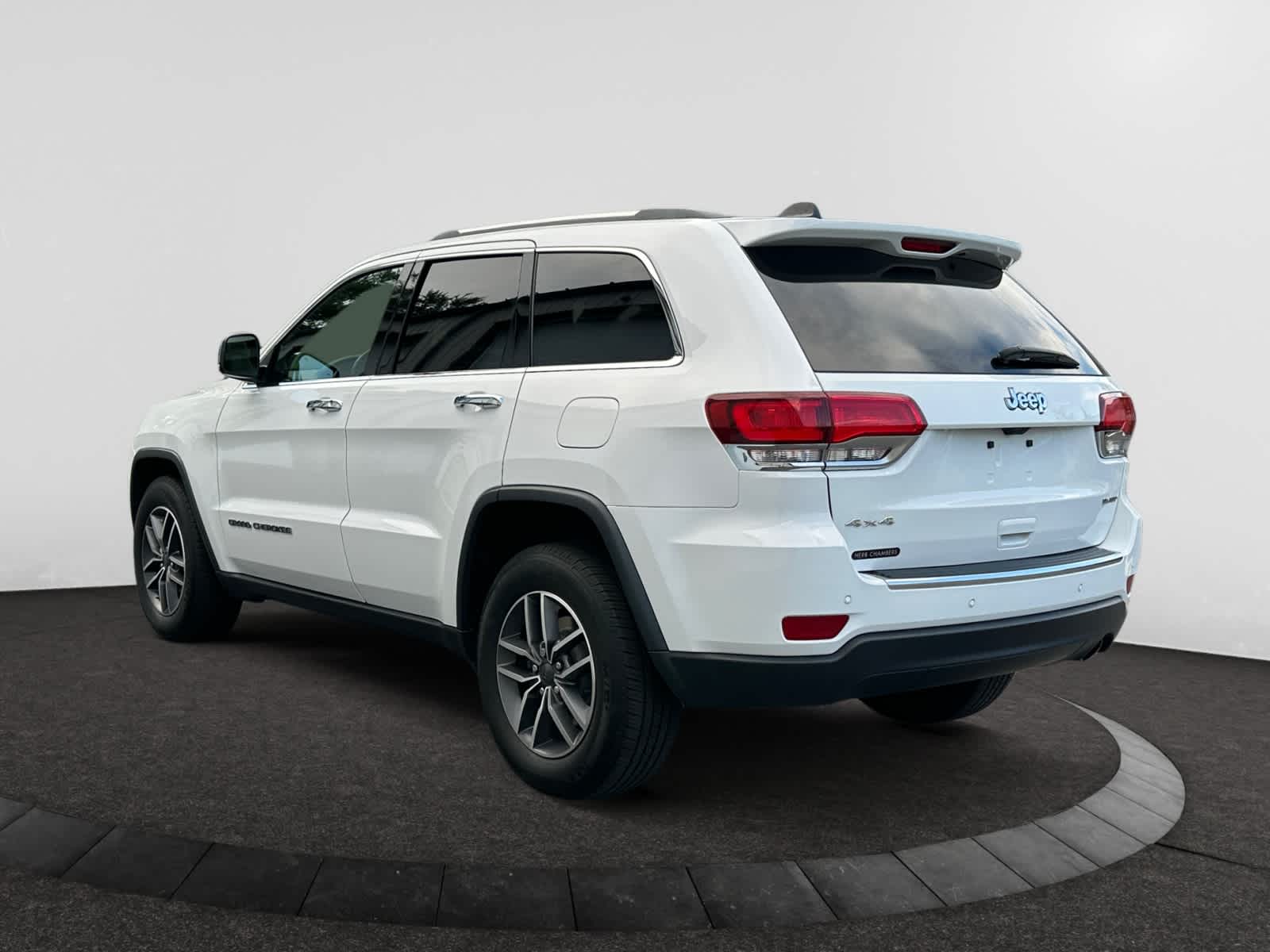 used 2020 Jeep Grand Cherokee car, priced at $24,498
