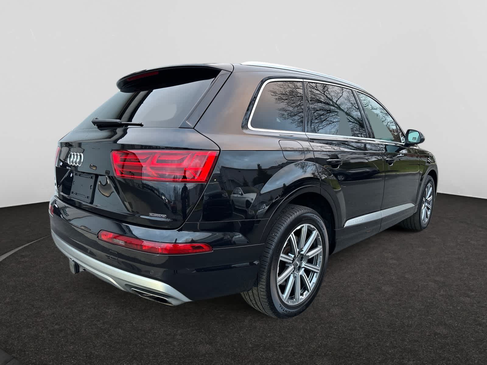 used 2019 Audi Q7 car, priced at $21,750