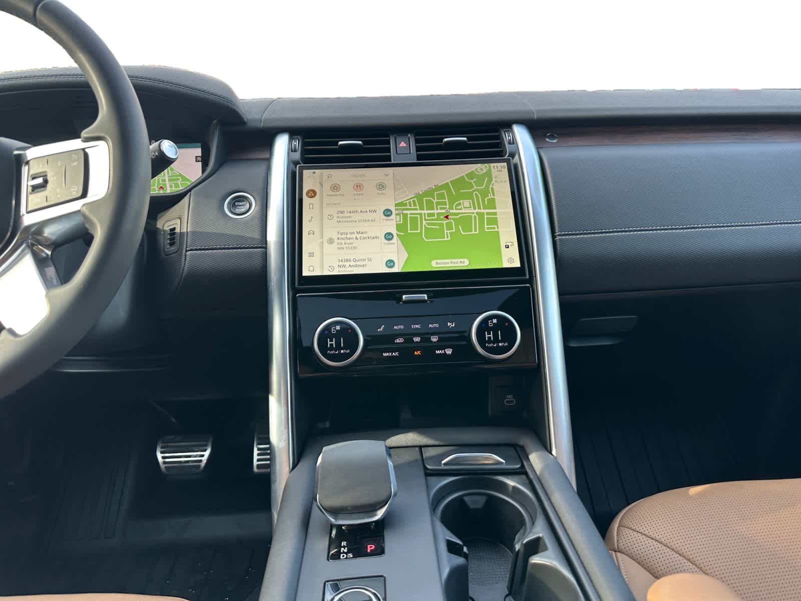 used 2024 Land Rover Discovery car, priced at $55,998