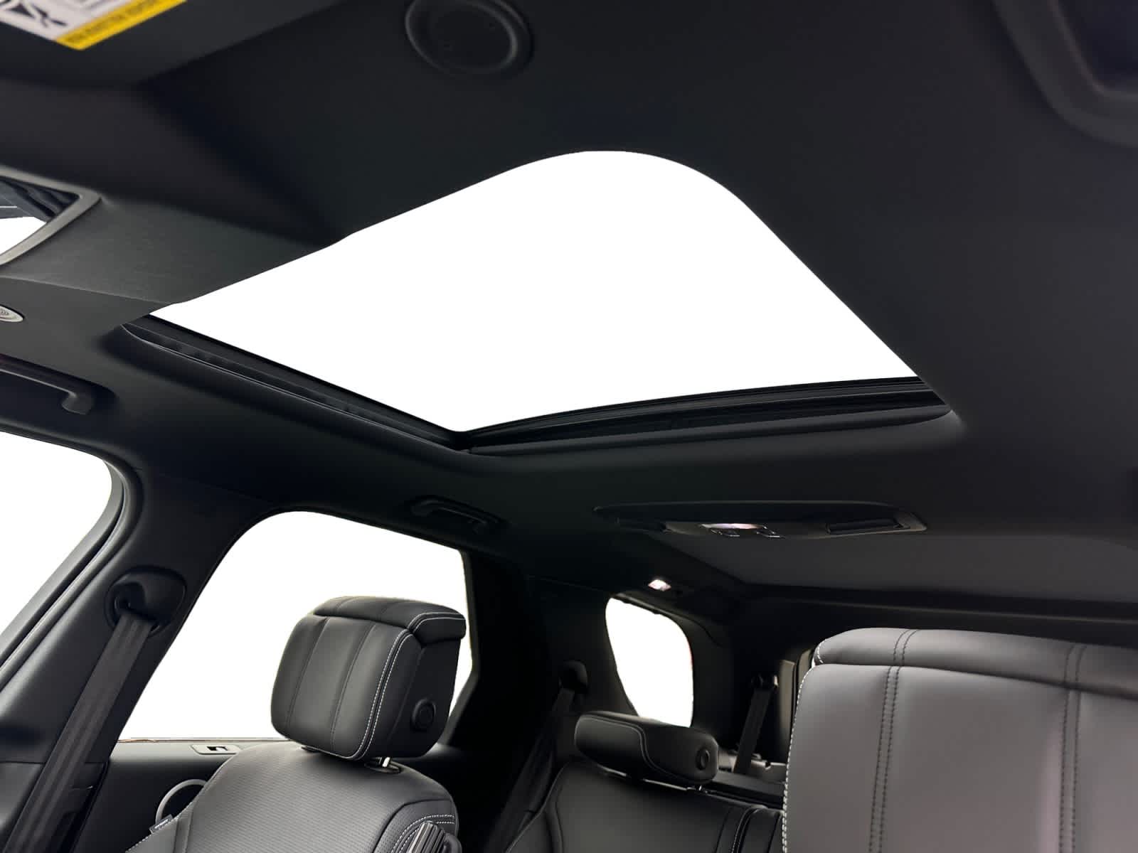 new 2026 Land Rover Discovery car, priced at $74,436