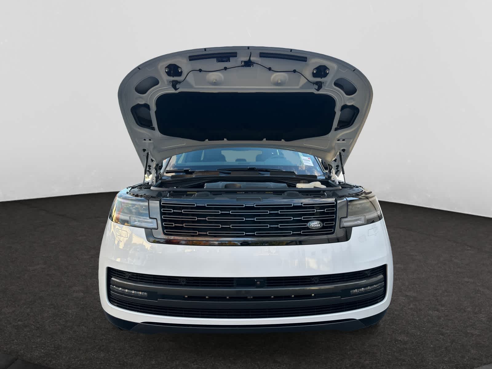 new 2025 Land Rover Range Rover car, priced at $127,100
