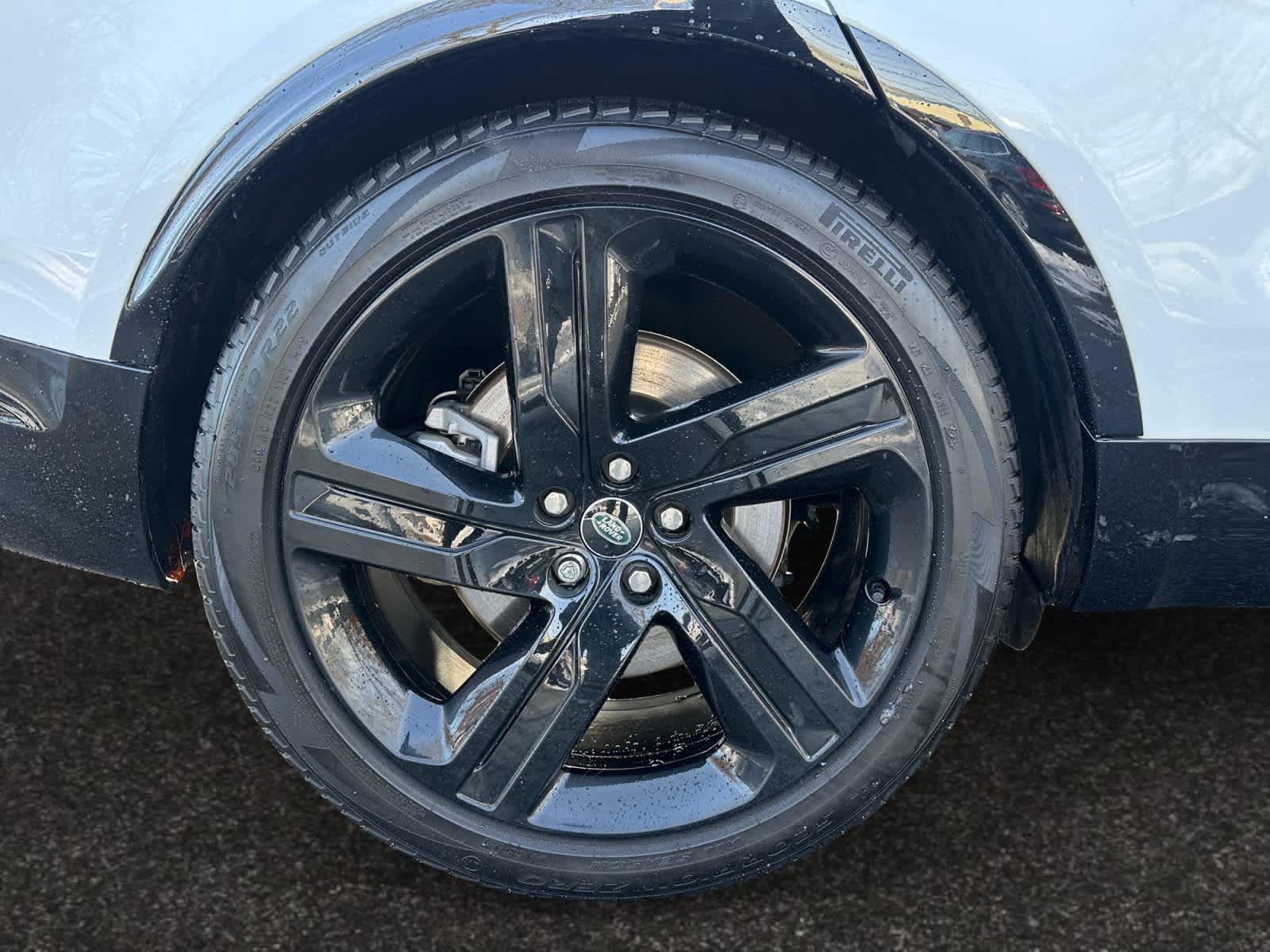 used 2024 Land Rover Discovery car, priced at $55,998