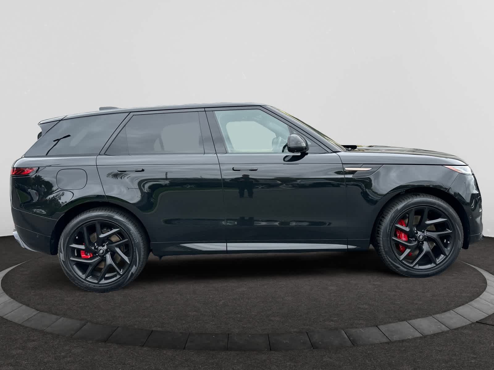 new 2025 Land Rover Range Rover Sport car, priced at $105,475