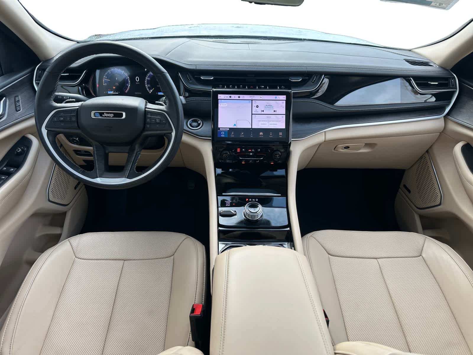 used 2022 Jeep Grand Cherokee car, priced at $31,498