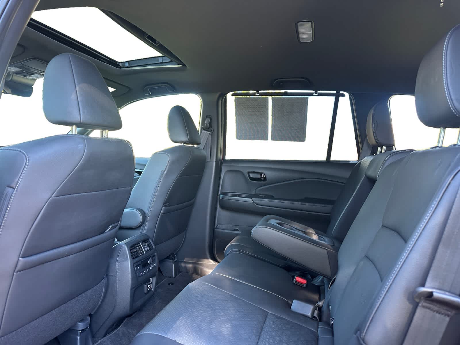 used 2022 Honda Passport car, priced at $31,398