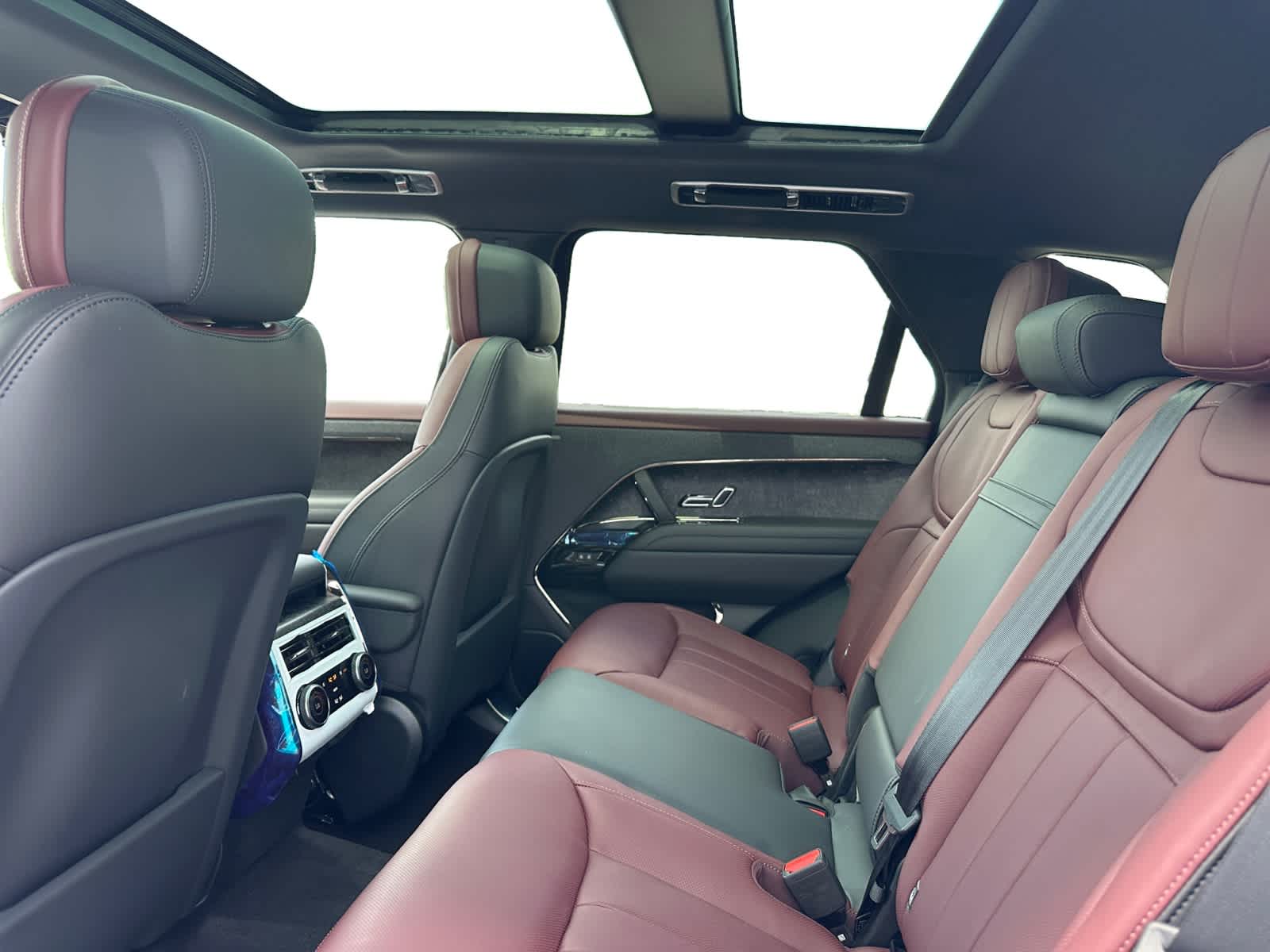 new 2025 Land Rover Range Rover Sport car, priced at $126,600