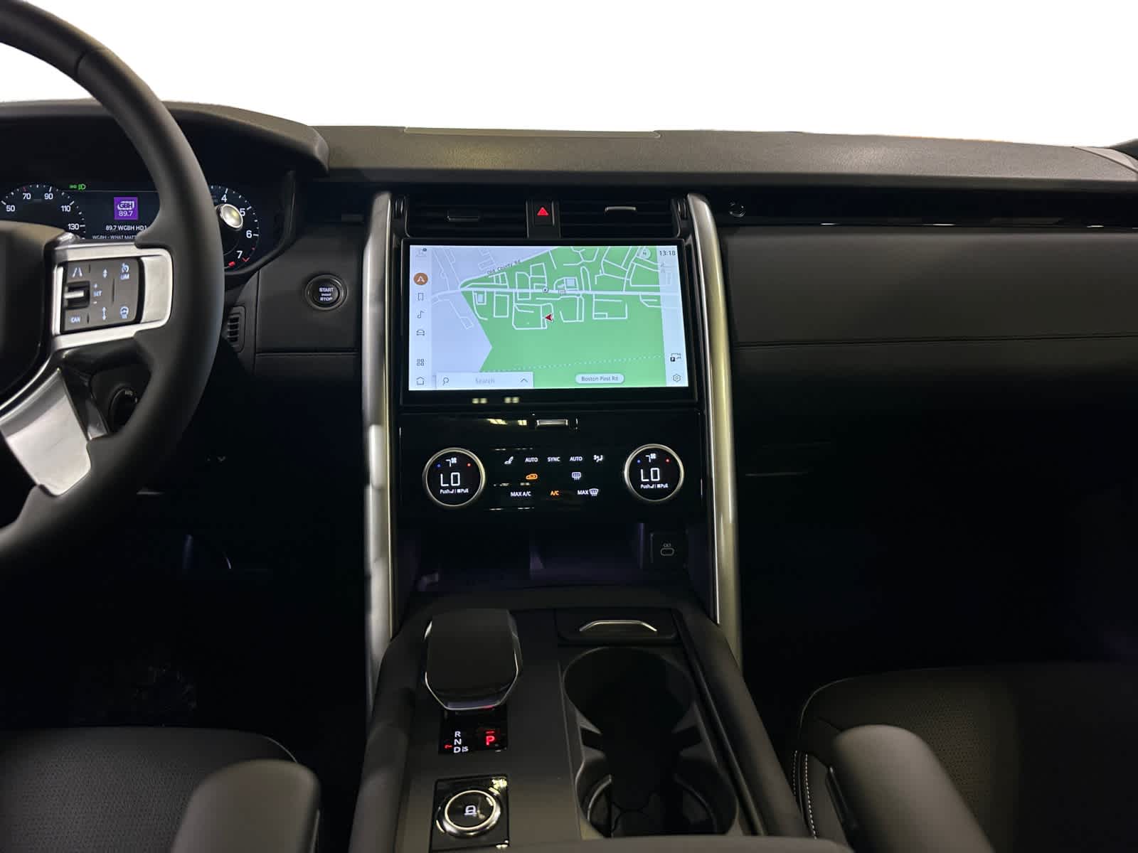 new 2025 Land Rover Discovery car, priced at $65,553
