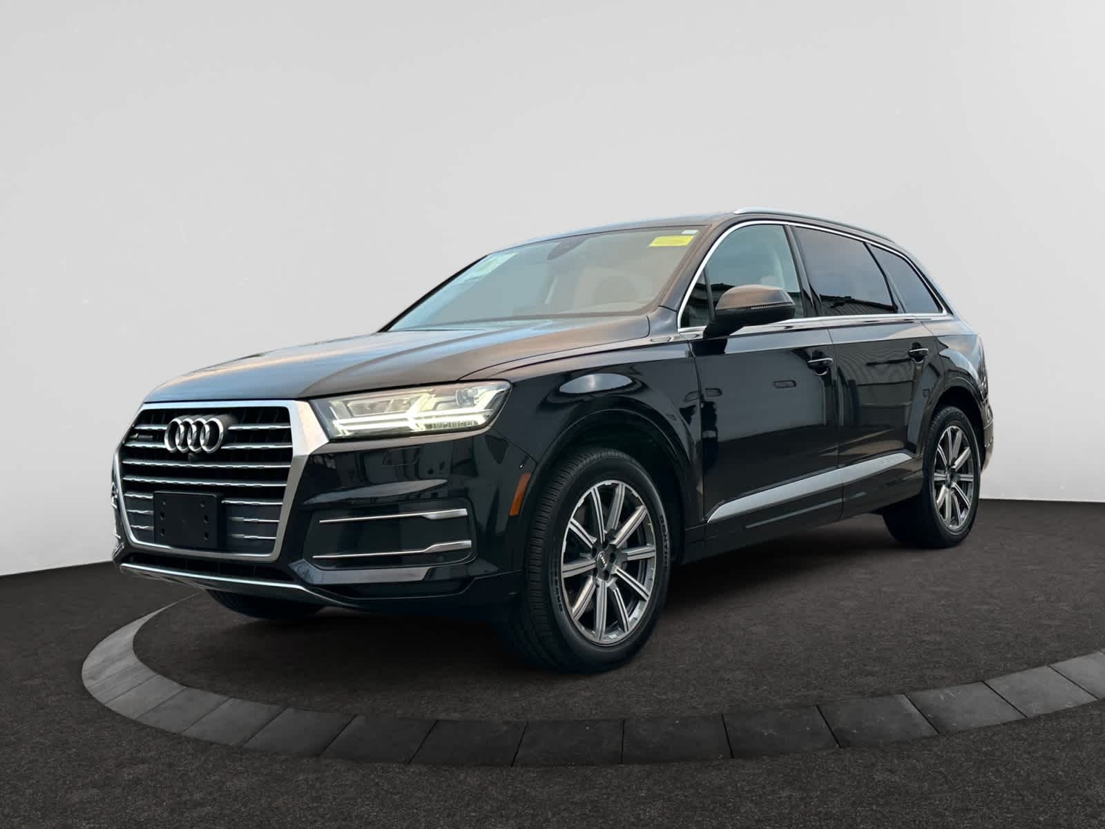 used 2019 Audi Q7 car, priced at $21,750