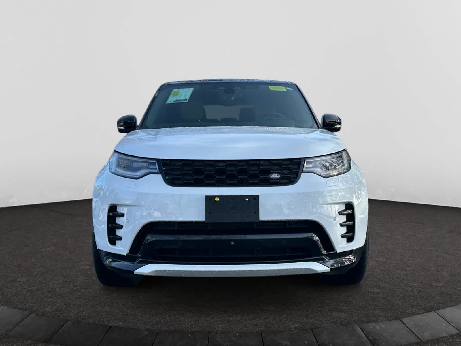 used 2024 Land Rover Discovery car, priced at $55,998