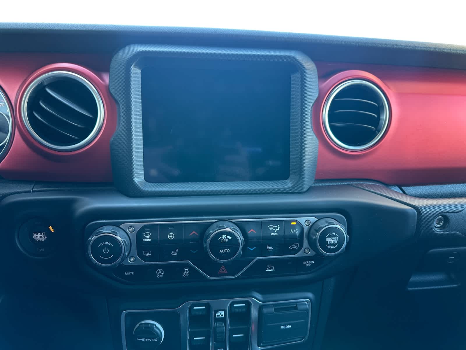 used 2021 Jeep Gladiator car, priced at $38,998
