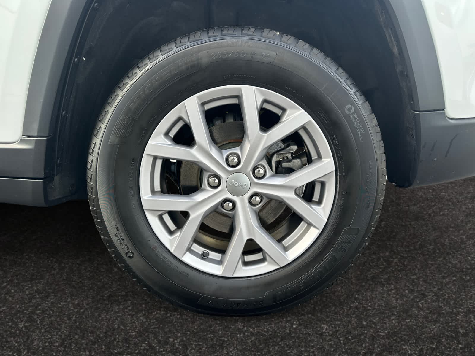 used 2022 Jeep Grand Cherokee car, priced at $31,498