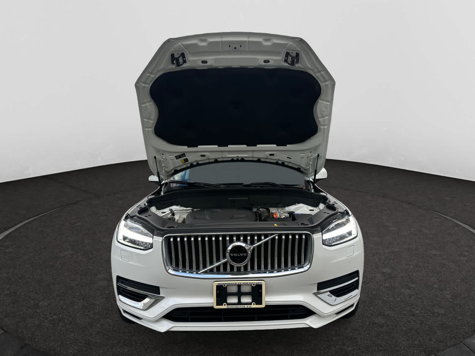 used 2022 Volvo XC90 Recharge Plug-In Hybrid car, priced at $35,398