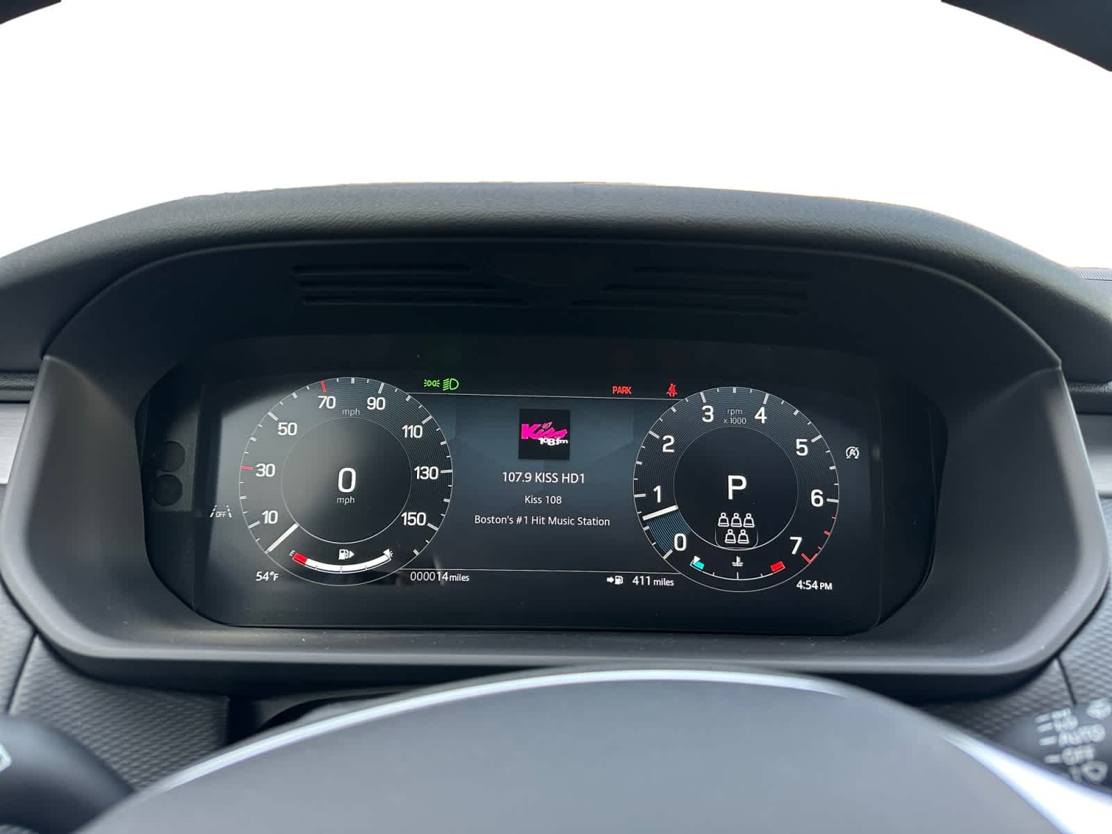 new 2026 Land Rover Discovery car, priced at $81,166