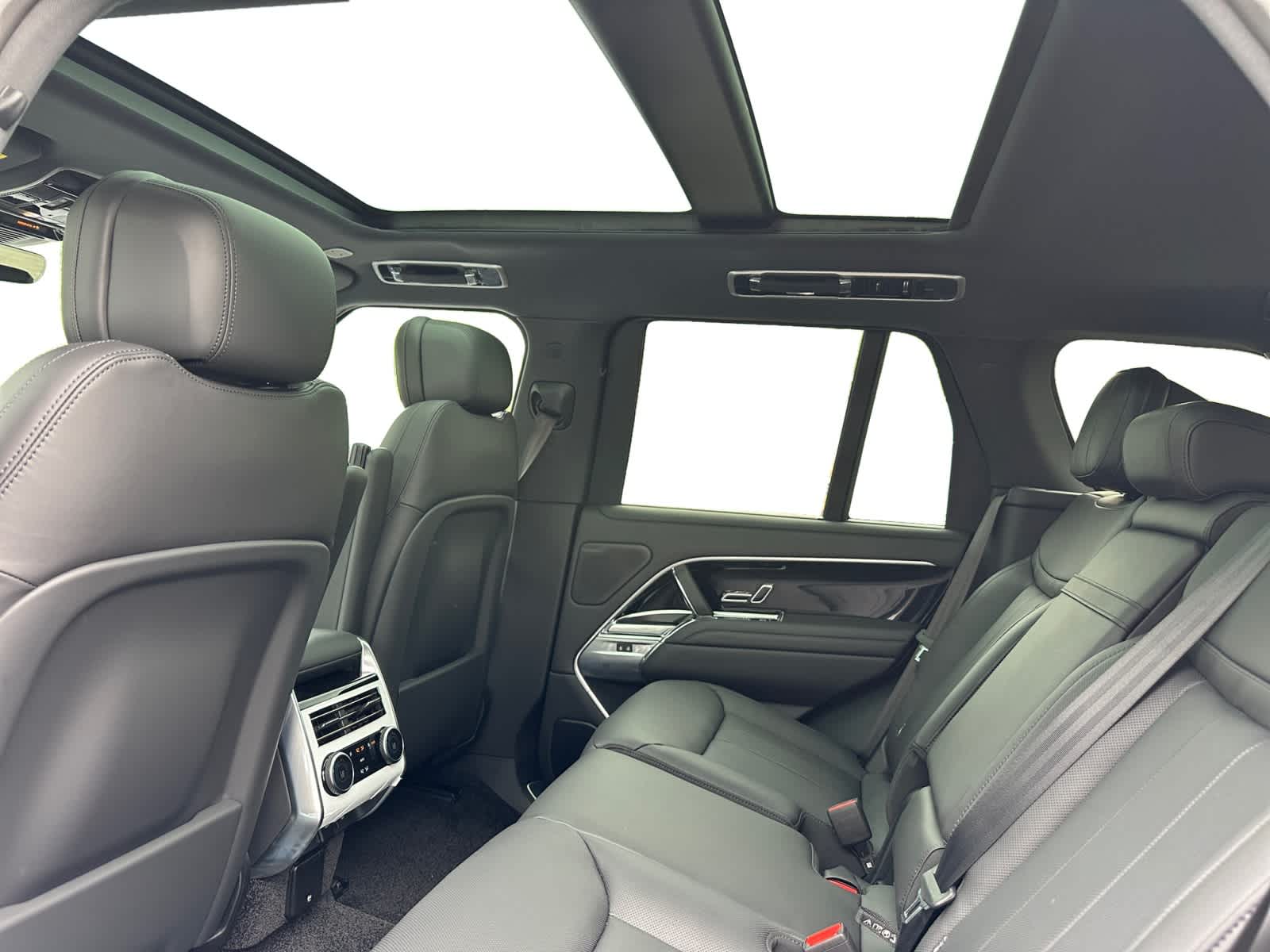 new 2025 Land Rover Range Rover car, priced at $126,500