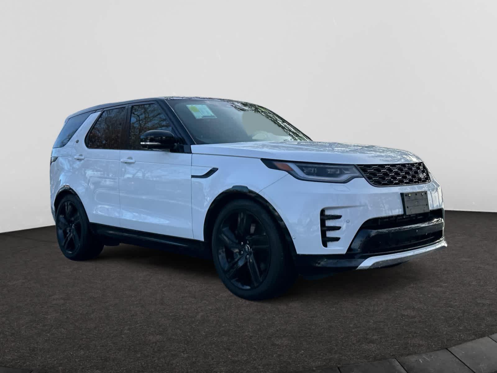 used 2024 Land Rover Discovery car, priced at $55,998