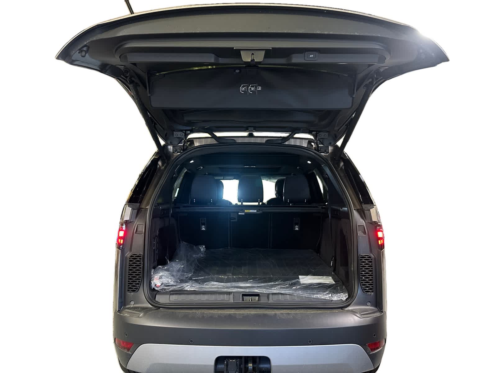 new 2025 Land Rover Discovery car, priced at $69,888