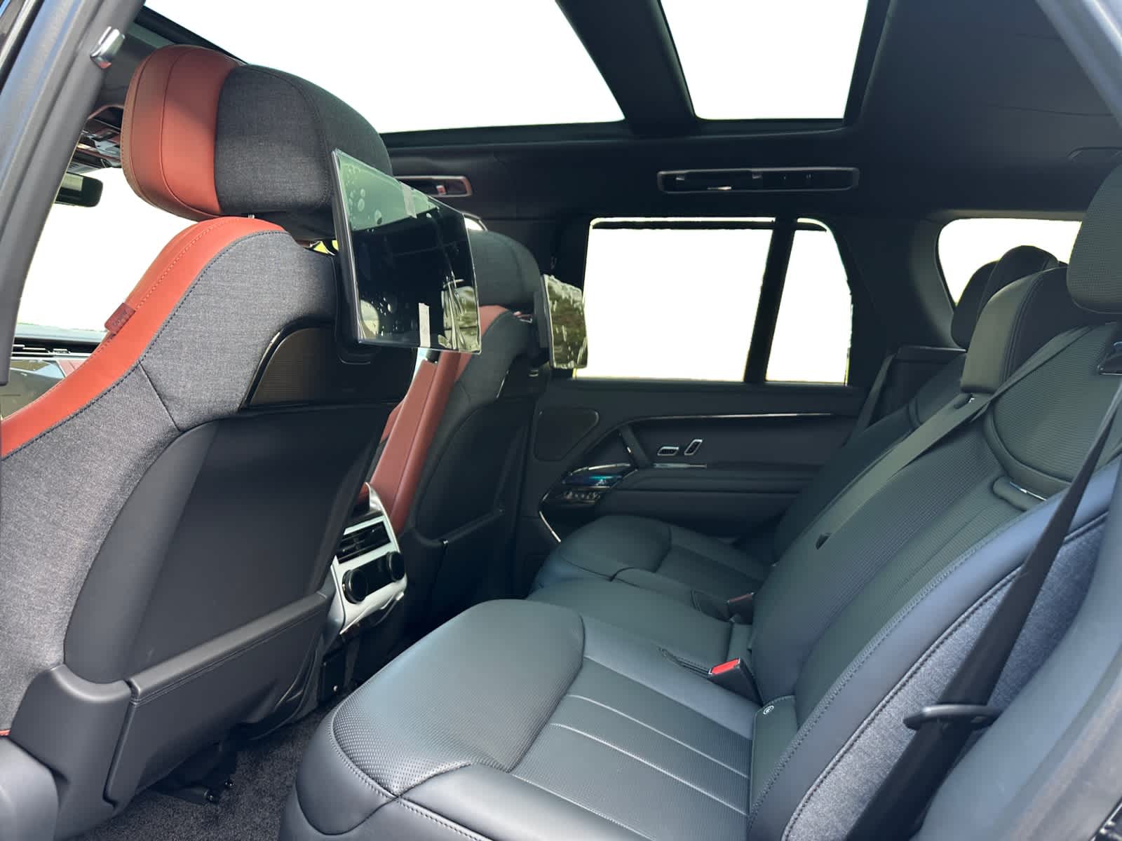 new 2025 Land Rover Range Rover car, priced at $229,165