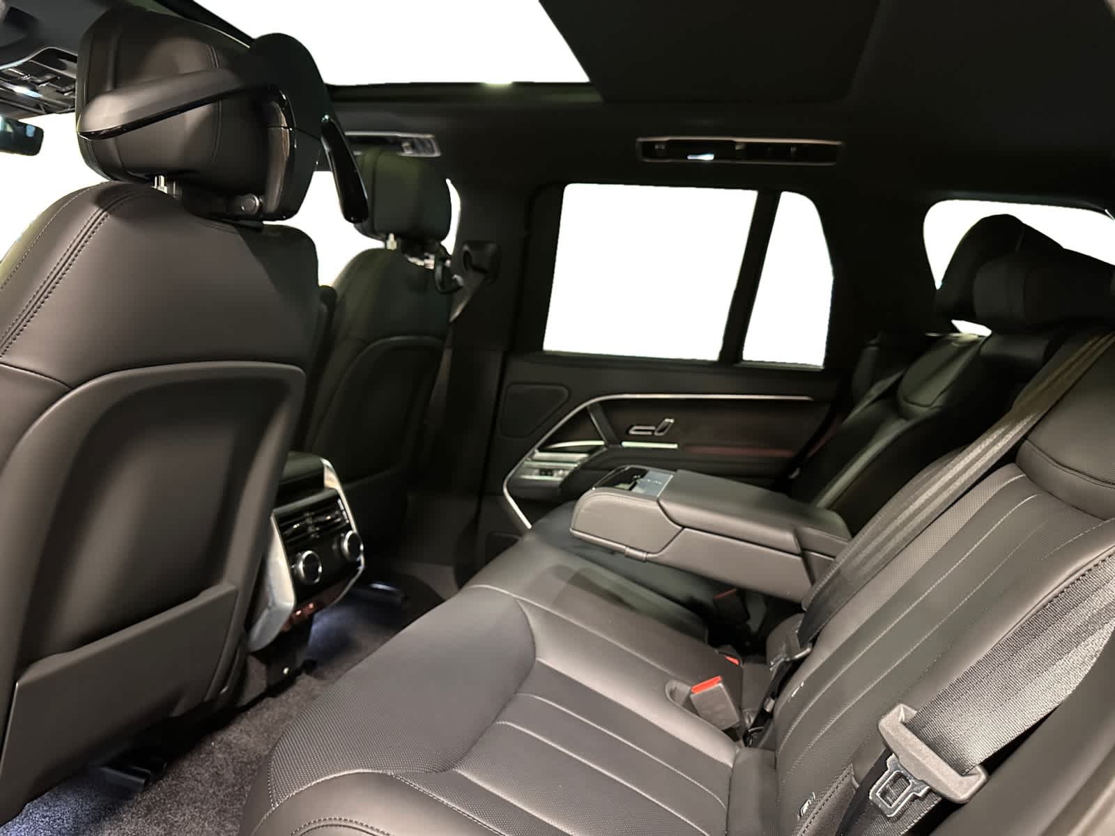 new 2025 Land Rover Range Rover car, priced at $155,390