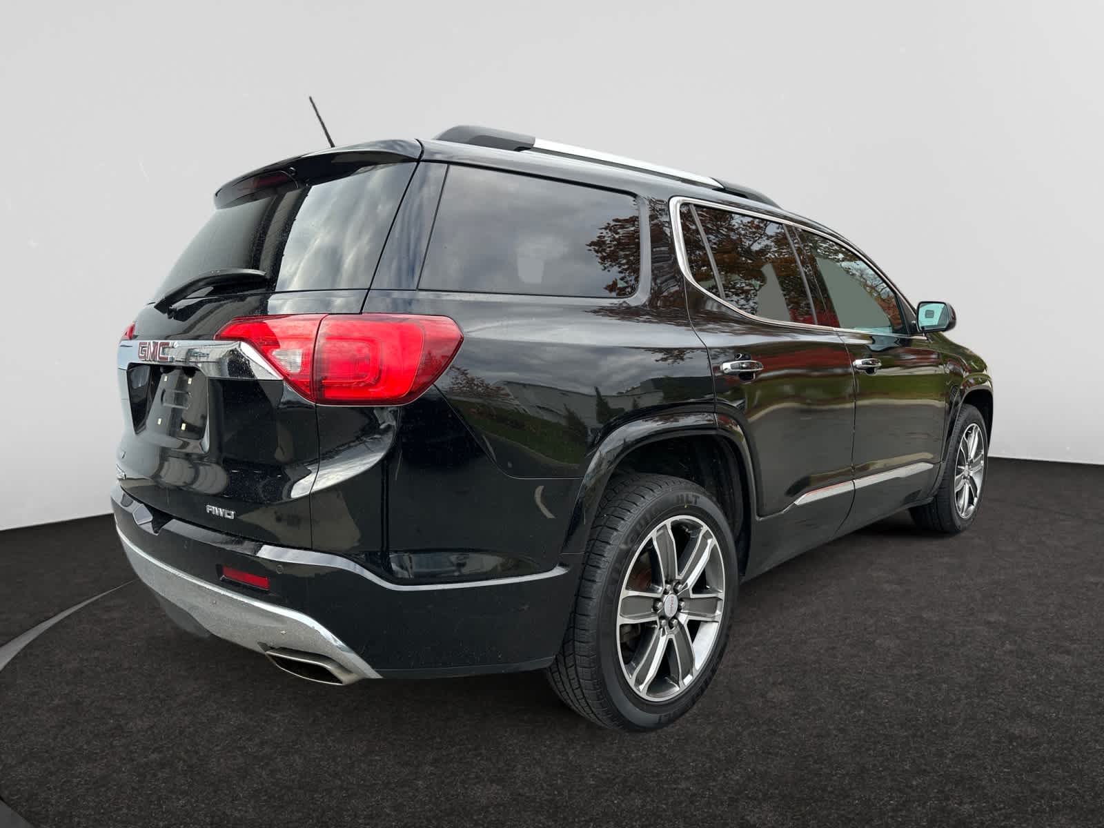 used 2017 GMC Acadia car, priced at $15,097