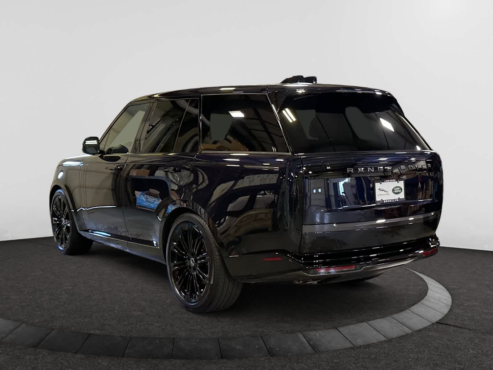 new 2025 Land Rover Range Rover car, priced at $155,390