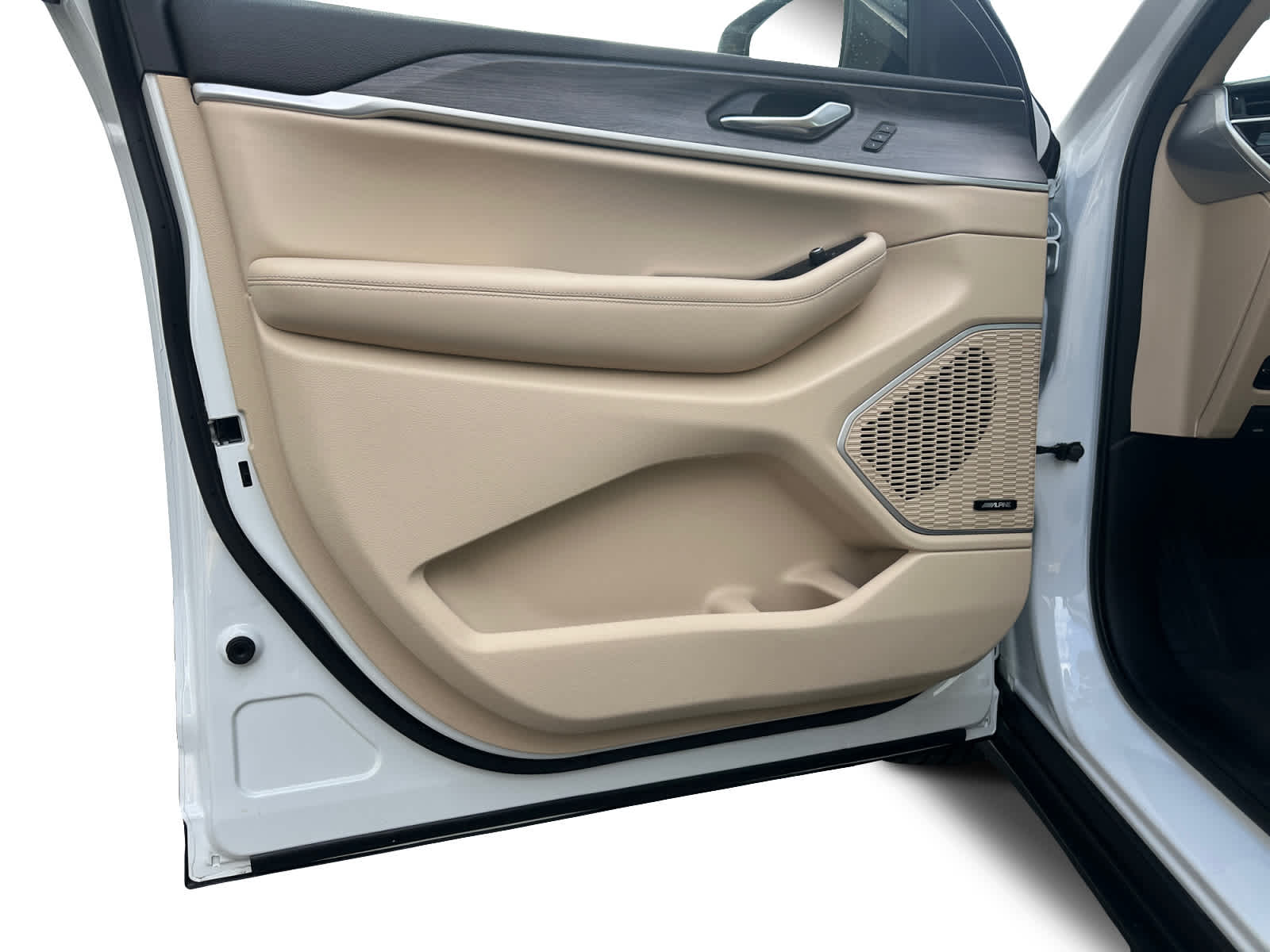 used 2022 Jeep Grand Cherokee car, priced at $31,498