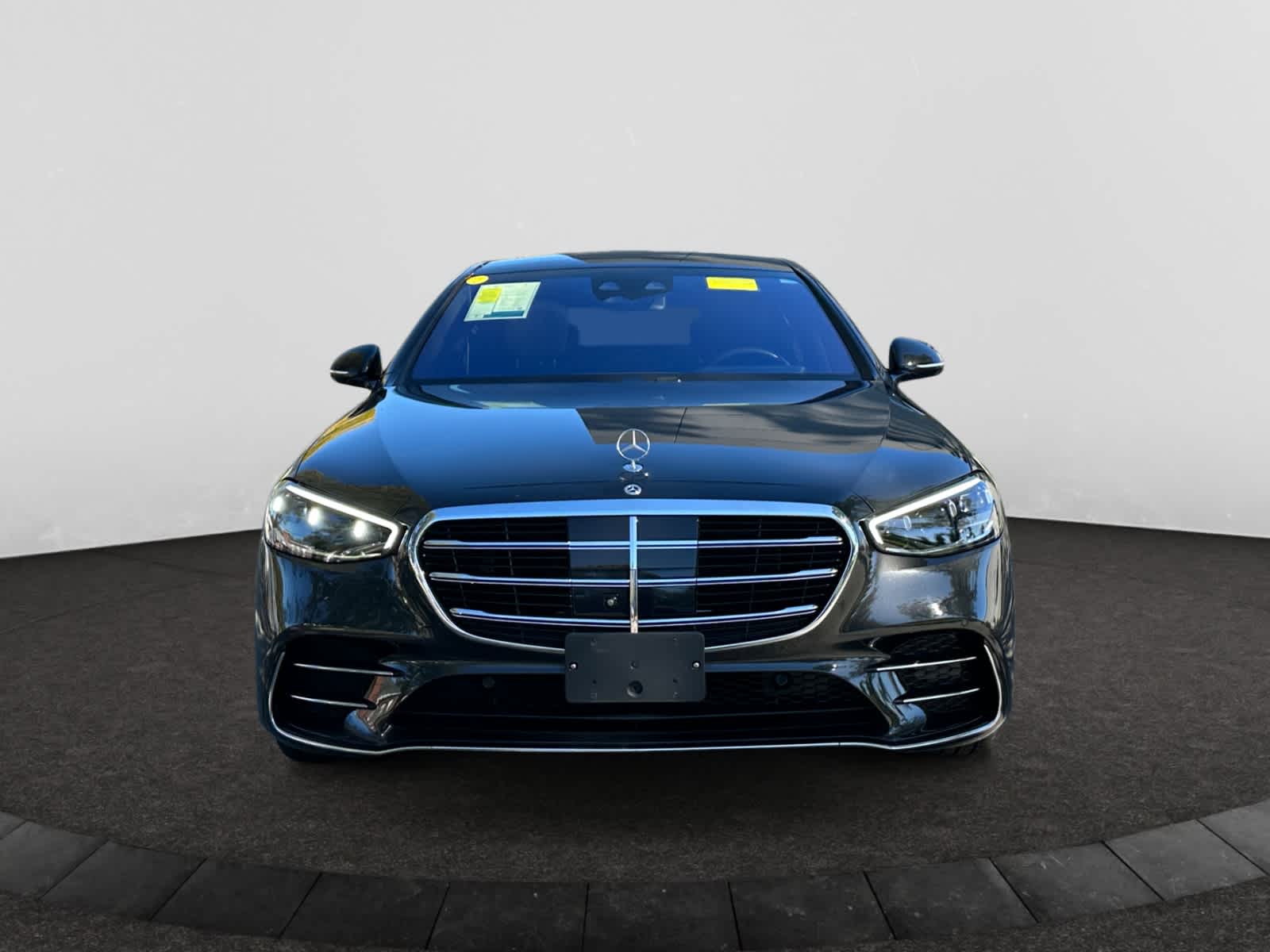 used 2022 Mercedes-Benz S-Class car, priced at $55,998