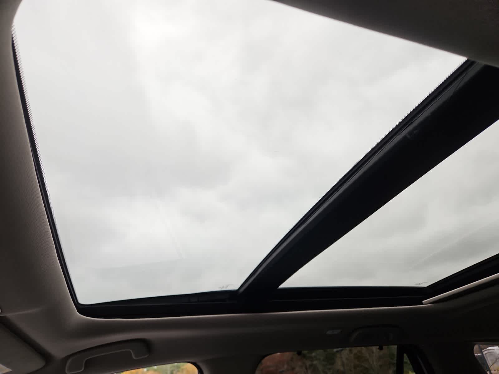 used 2025 Honda Pilot car, priced at $46,998