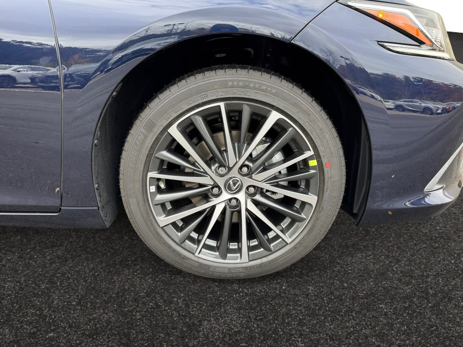 new 2025 Lexus ES car