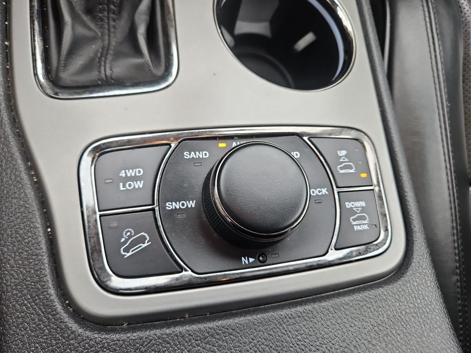 used 2020 Jeep Grand Cherokee car, priced at $23,998