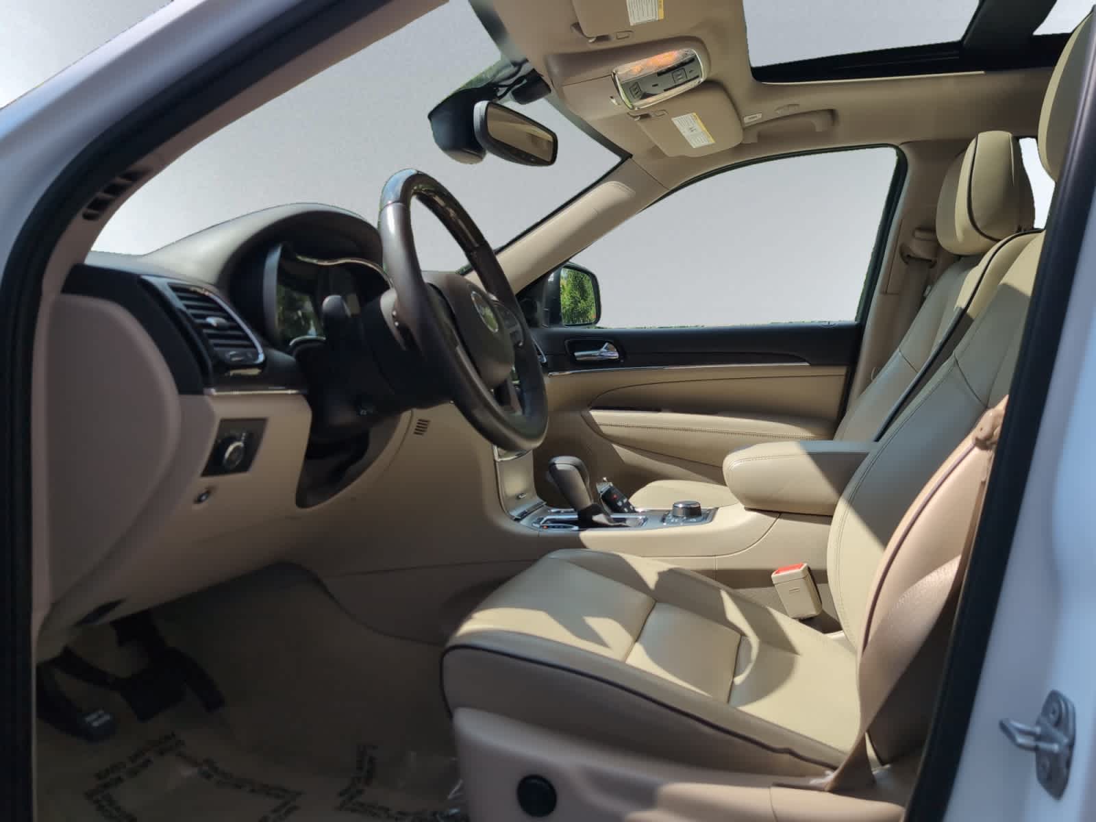 used 2020 Jeep Grand Cherokee car, priced at $20,998