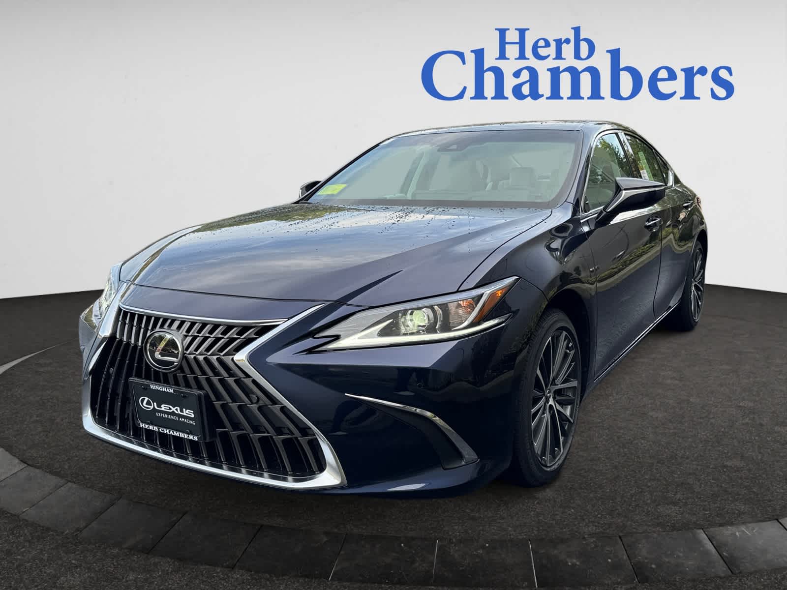 new 2025 Lexus ES car