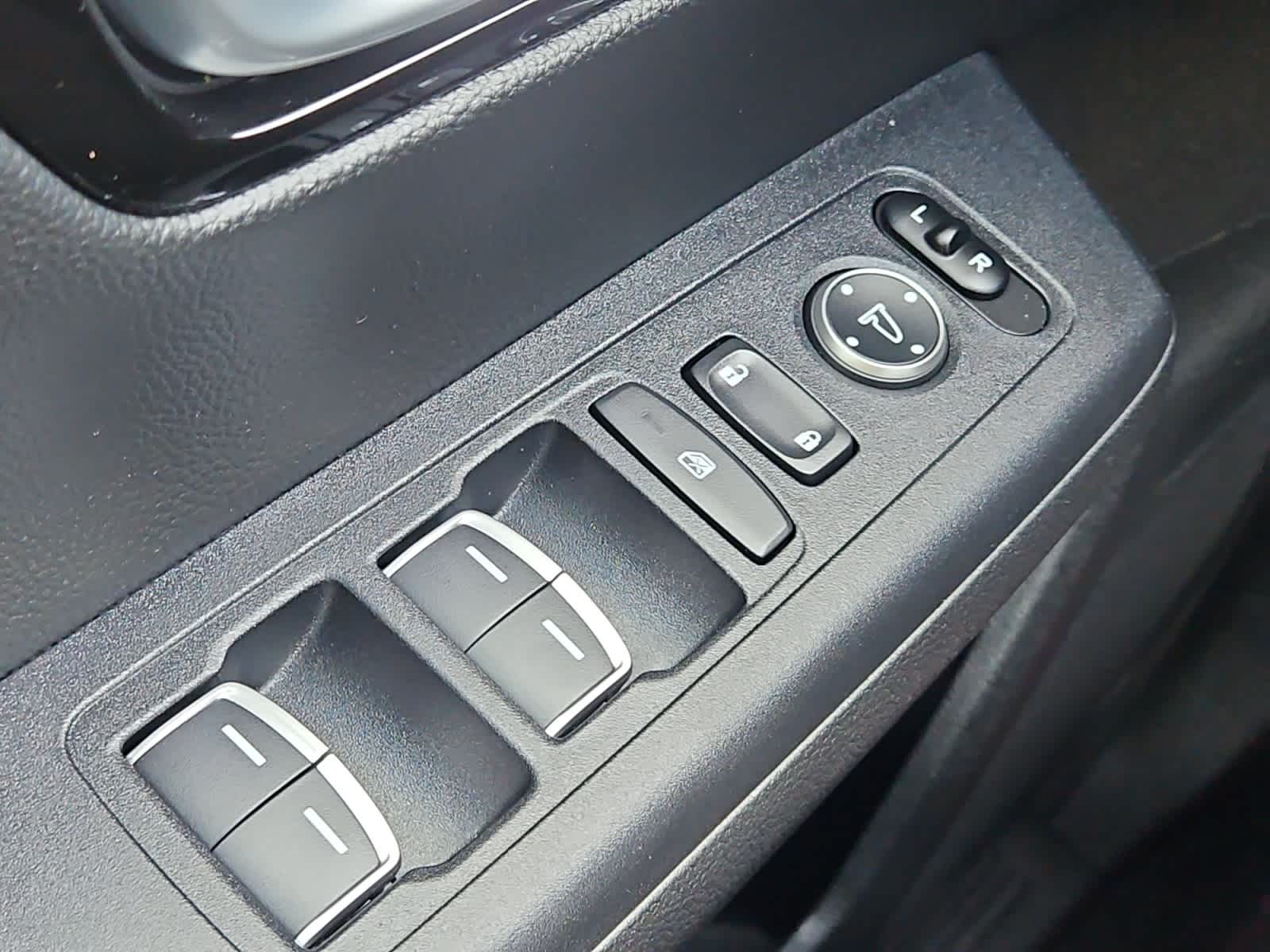 used 2025 Honda CR-V Hybrid car, priced at $35,998