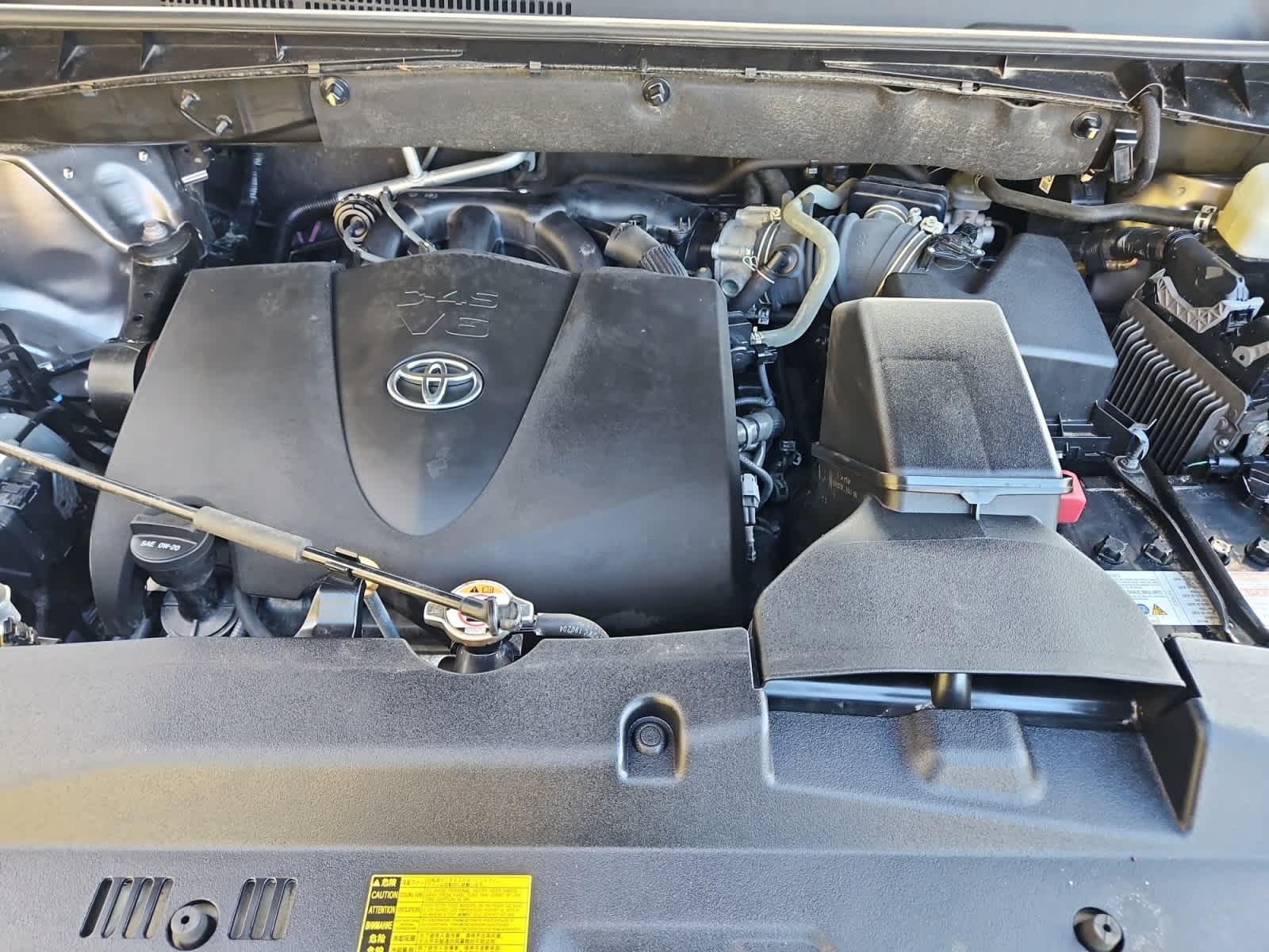 used 2019 Toyota Highlander car, priced at $27,998