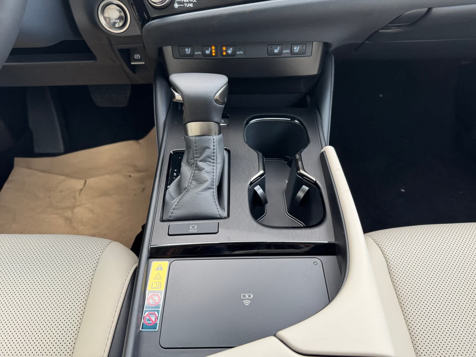 new 2025 Lexus ES car