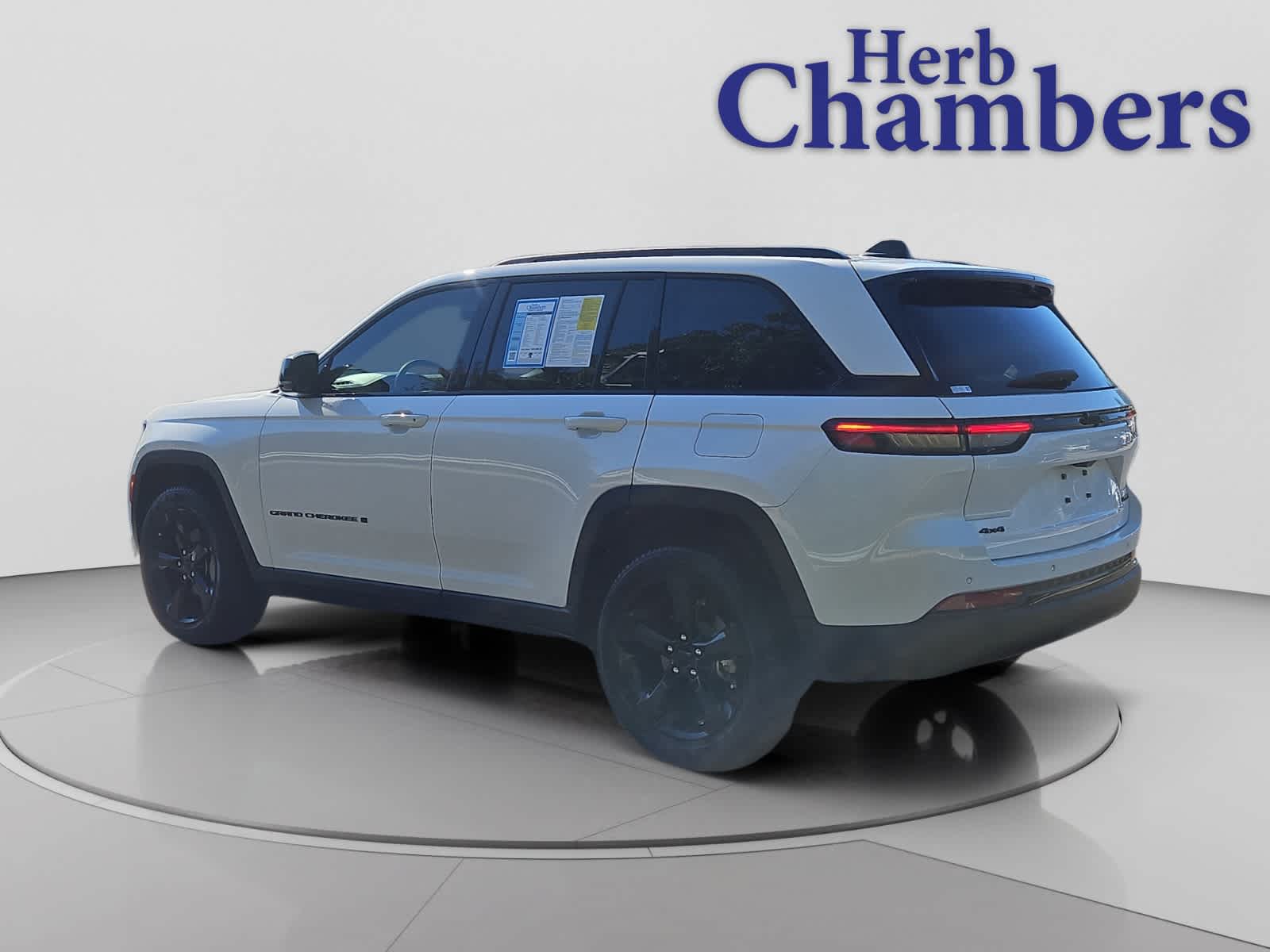 used 2023 Jeep Grand Cherokee car, priced at $29,998