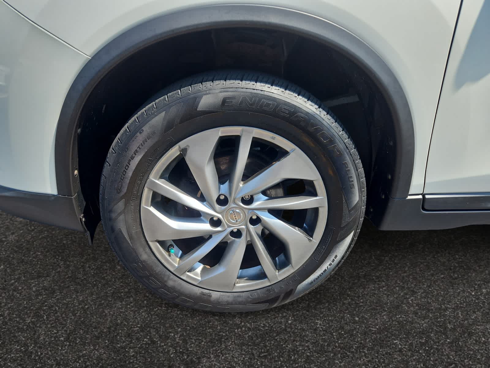 used 2015 Nissan Rogue car, priced at $9,588