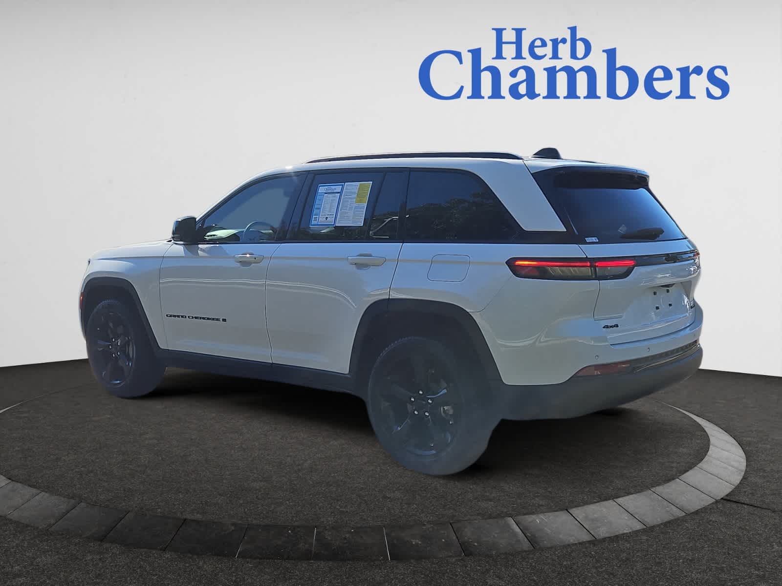 used 2023 Jeep Grand Cherokee car, priced at $33,598