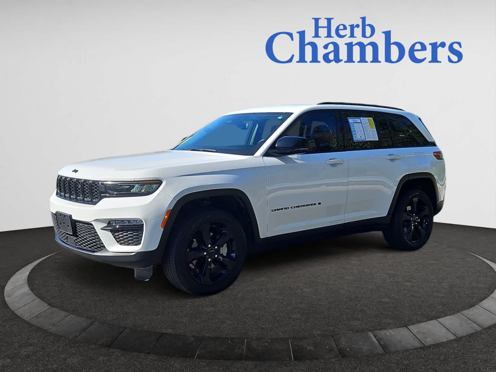 used 2023 Jeep Grand Cherokee car, priced at $33,598