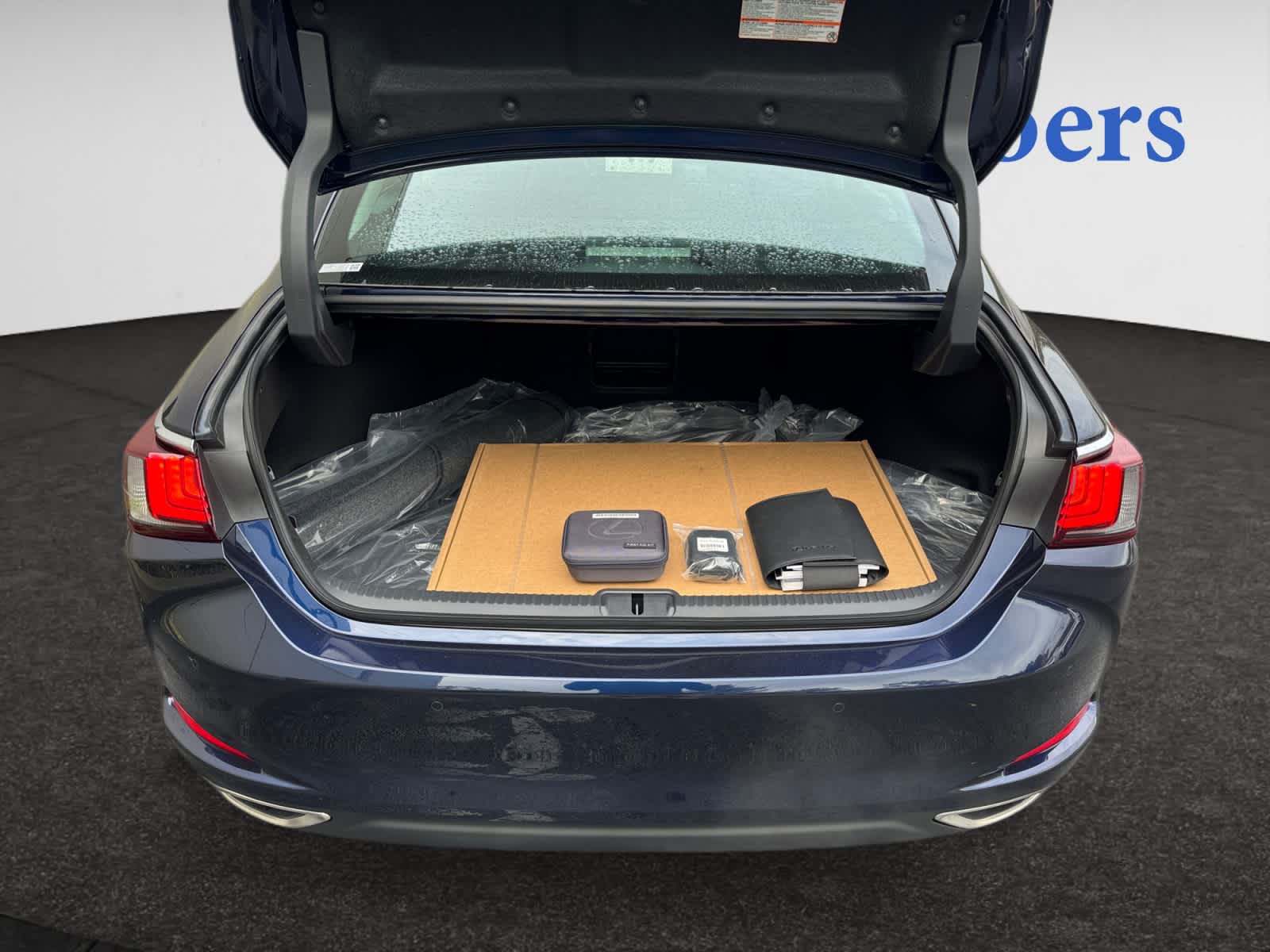 new 2025 Lexus ES car