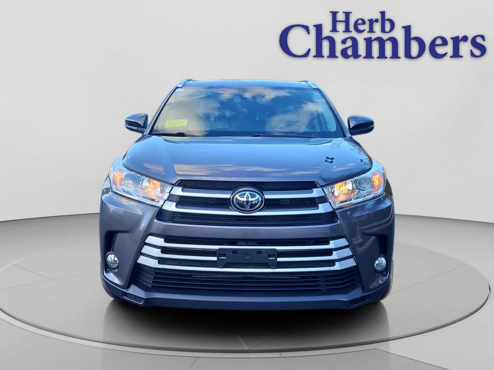 used 2019 Toyota Highlander car, priced at $27,998