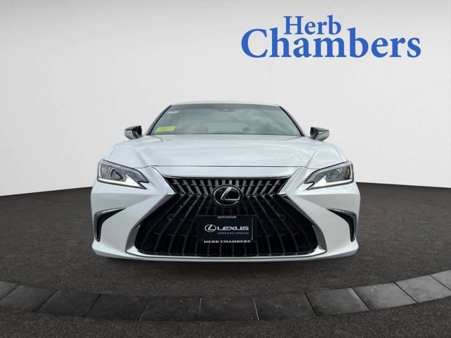 new 2025 Lexus ES 350 car
