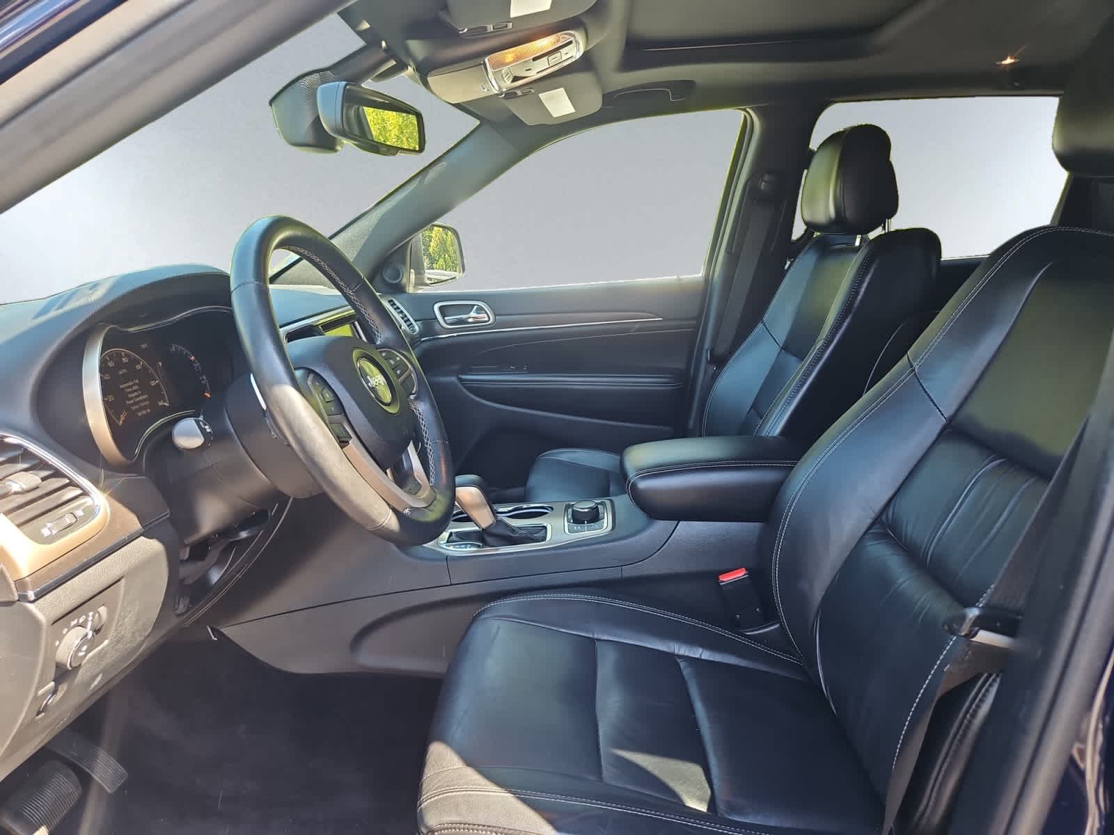 used 2016 Jeep Grand Cherokee car, priced at $16,998