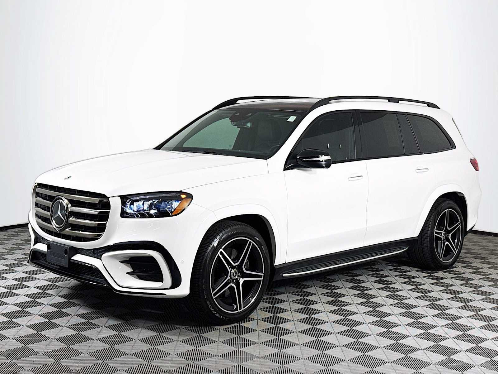 used 2025 Mercedes-Benz GLS car, priced at $77,998