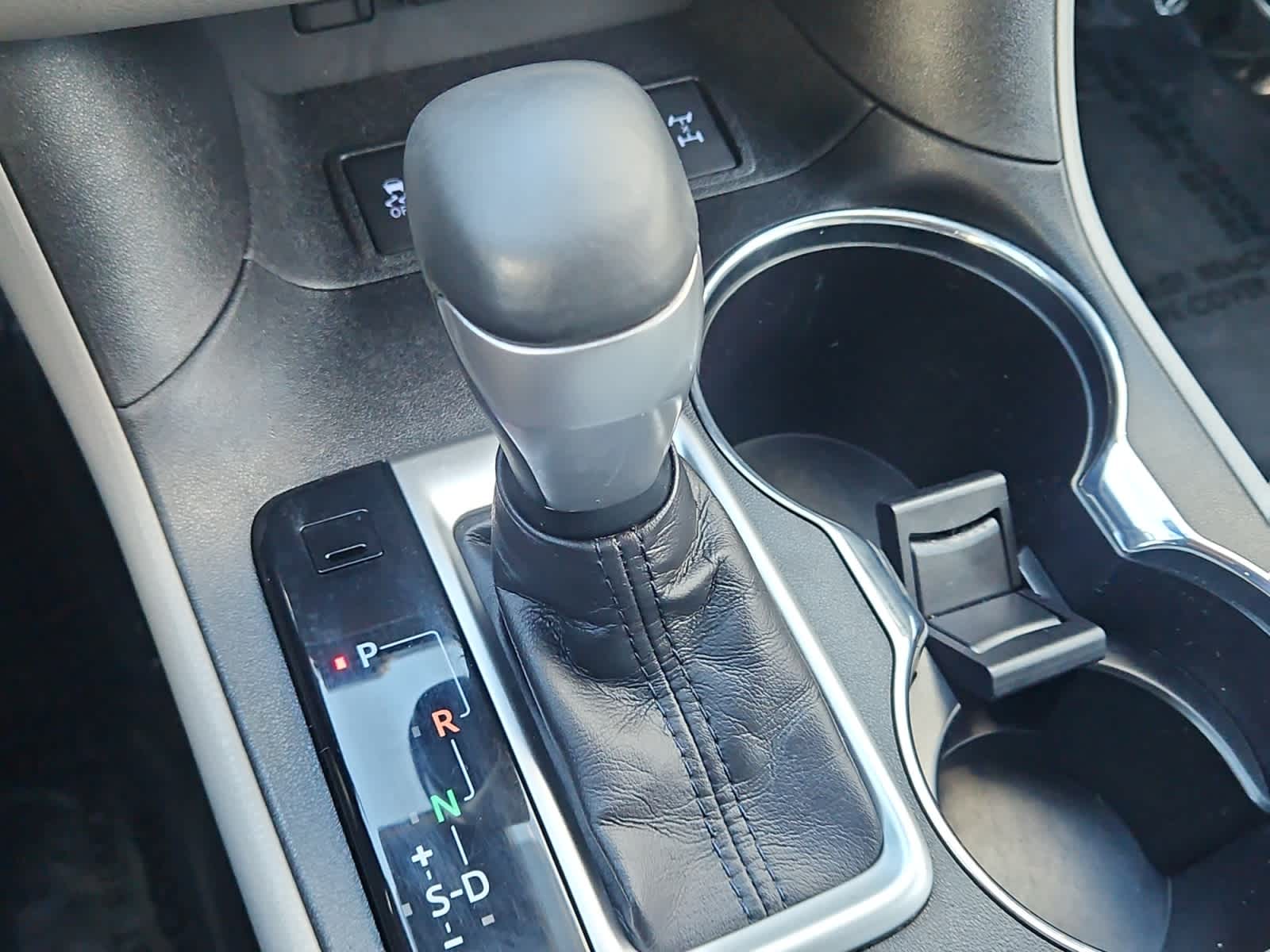 used 2019 Toyota Highlander car, priced at $27,998