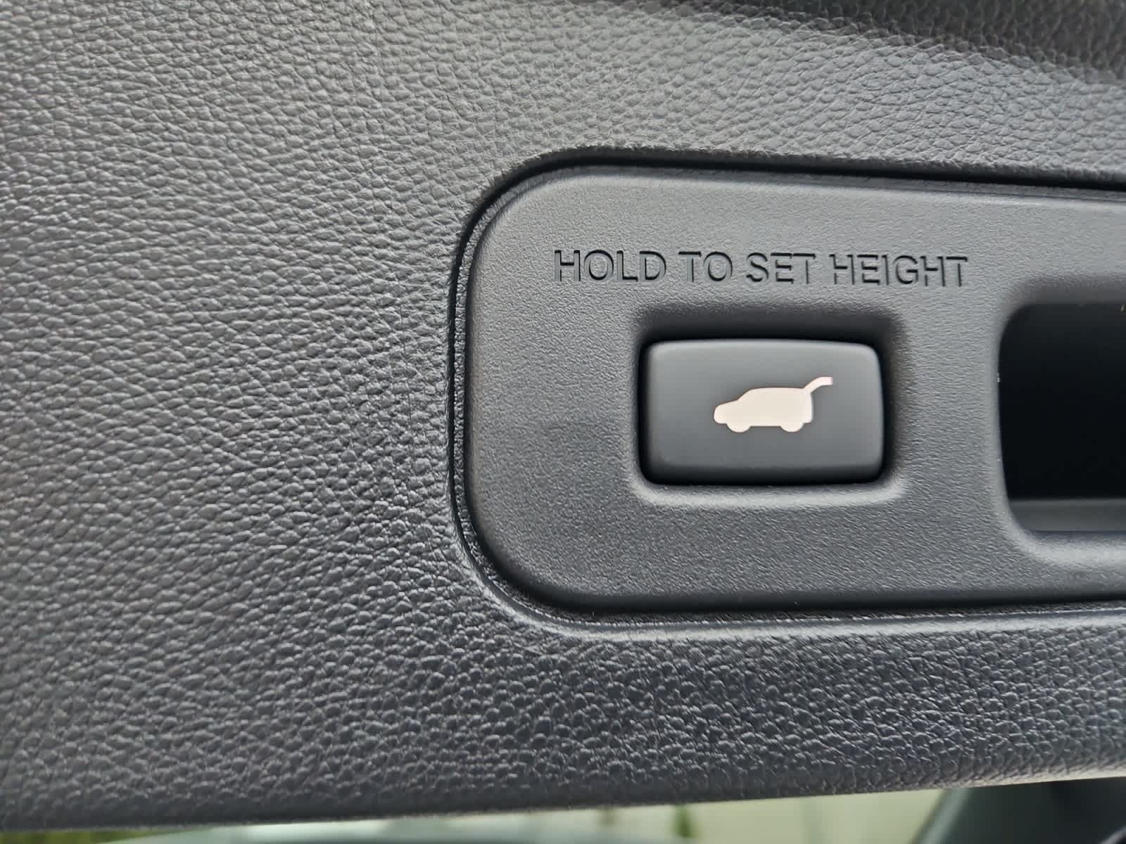 used 2026 Acura MDX car, priced at $60,998