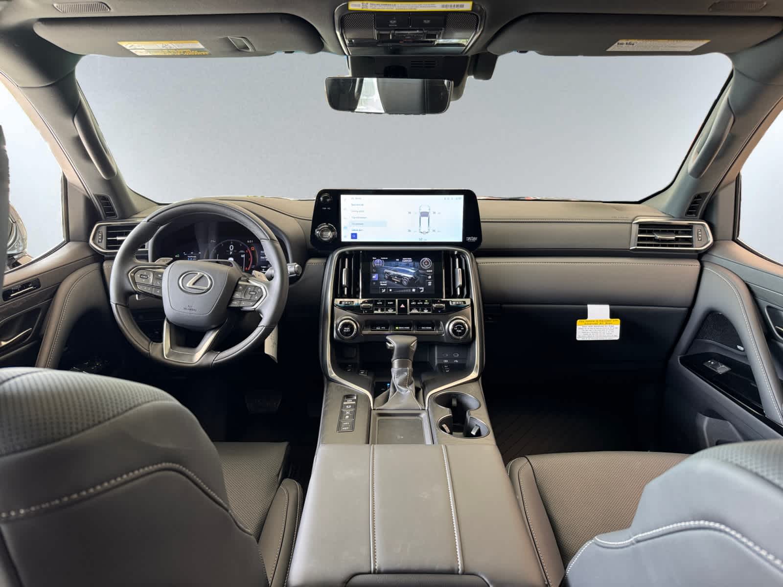 new 2025 Lexus LX 600 car
