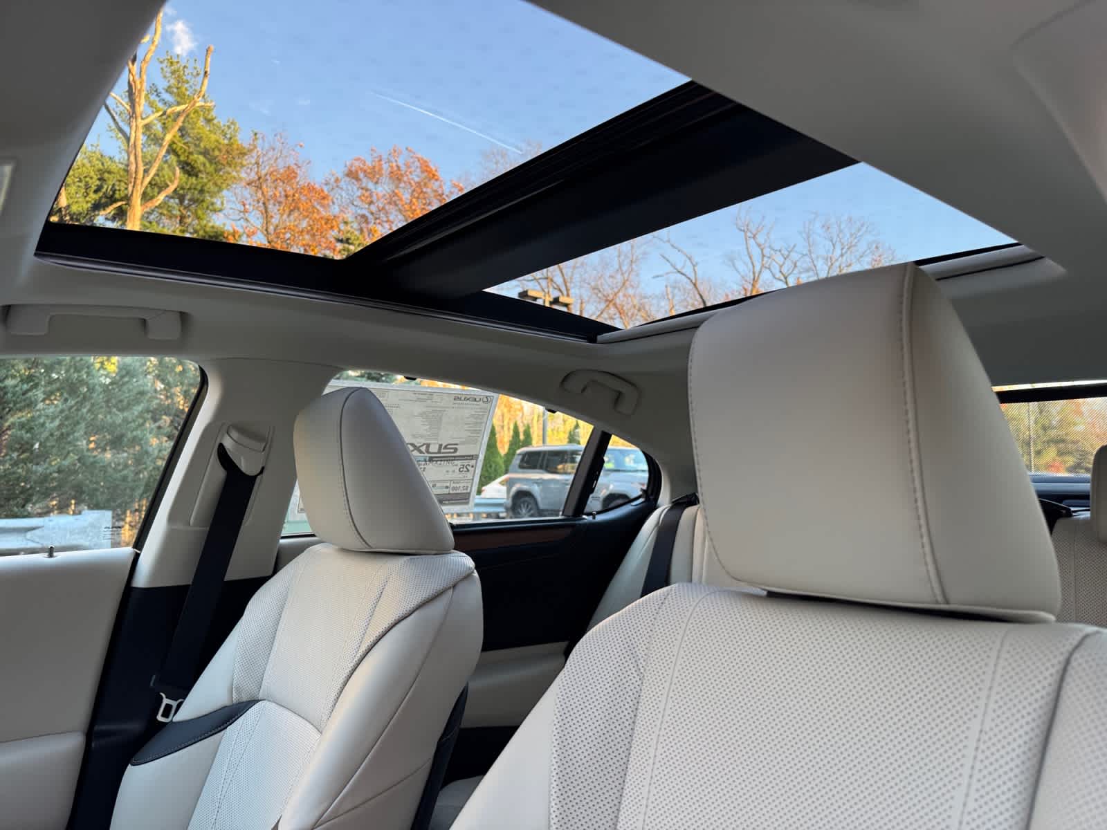 new 2025 Lexus ES car